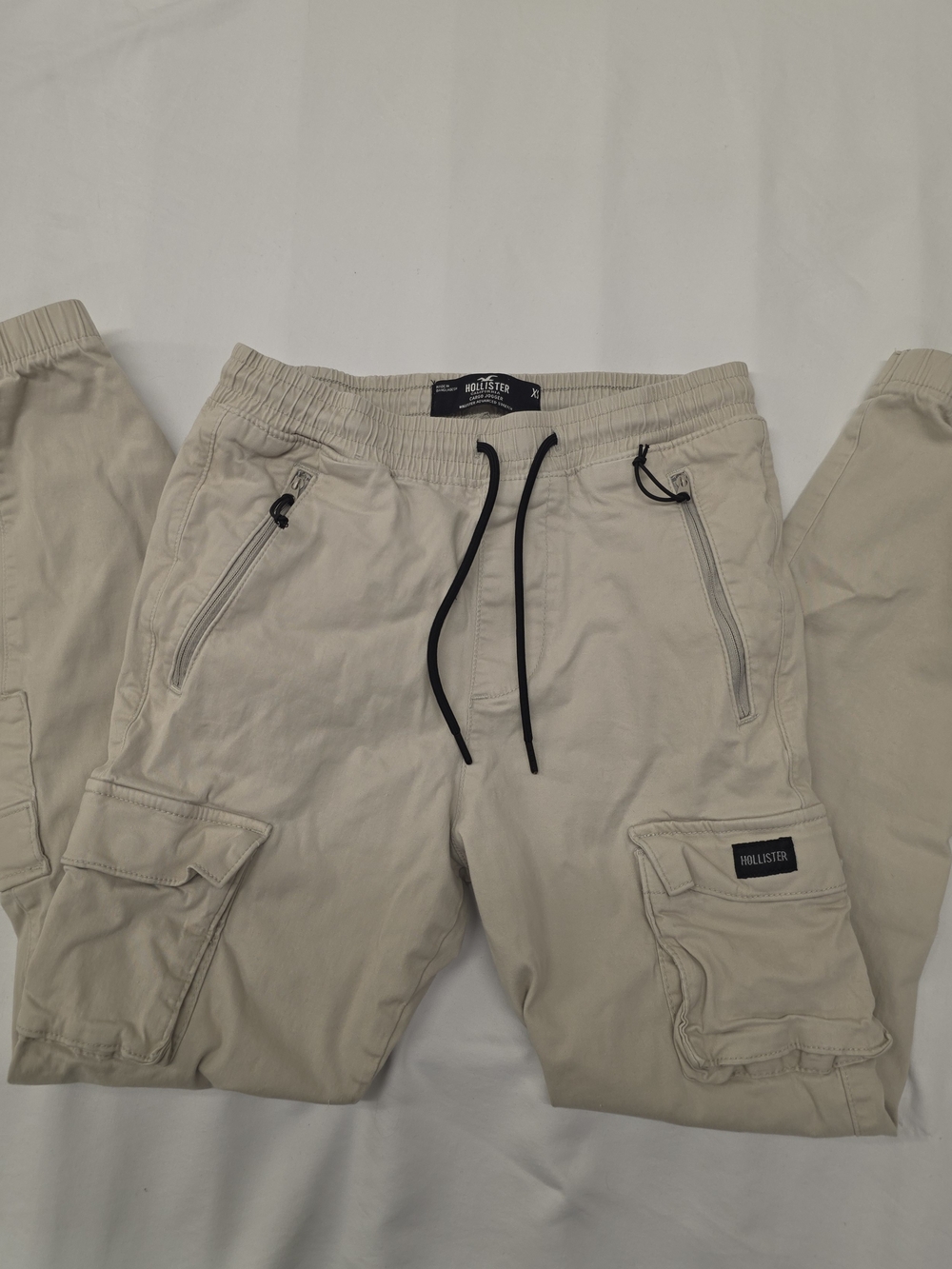 Hollister Men's Khaki Cargo Joggers with Black Drawstring